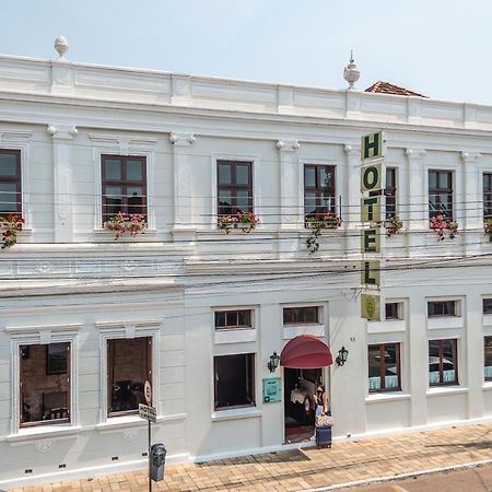 Central Palace Hotel Castro Bagian luar foto