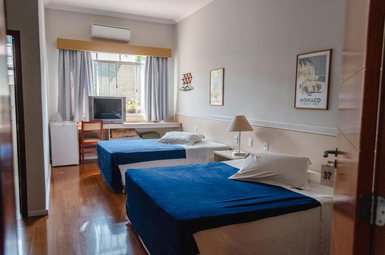 Central Palace Hotel Castro Bagian luar foto